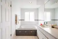 2228 MCLEOD AVENUE - thumbnail 29