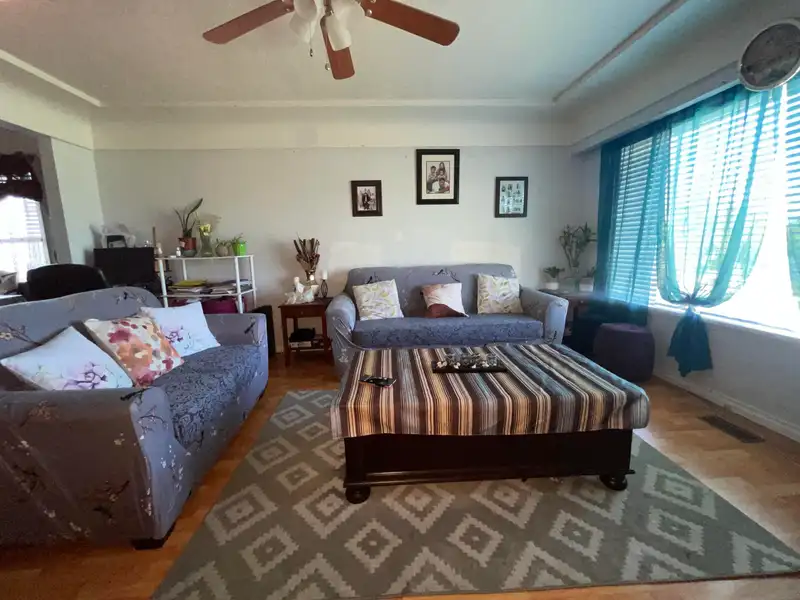 318 HAMPTON STREET - photo 4 of 11