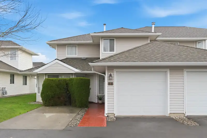 55 21928 48 AVENUE - photo 2 of 40