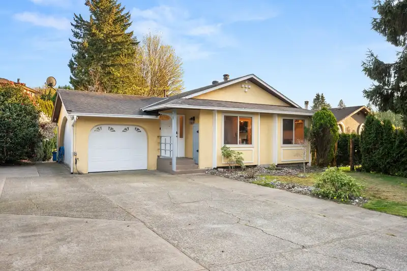 35186 SKEENA AVENUE - photo 1 of 30