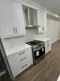 29 1115 ROMA AVENUE - thumbnail 11