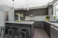 32 8050 204 STREET - thumbnail 11