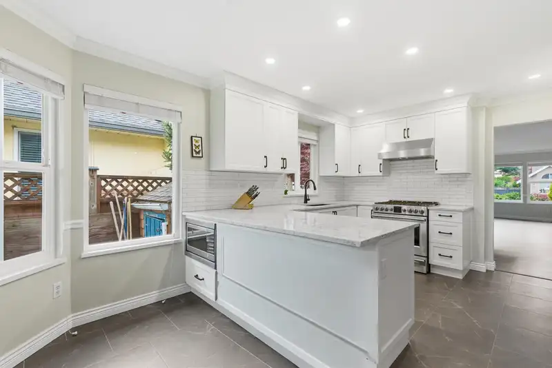 4912 208A STREET - photo 3 of 37