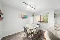 216 CAMBRIDGE WAY - thumbnail 12