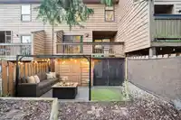 216 CAMBRIDGE WAY - thumbnail 3