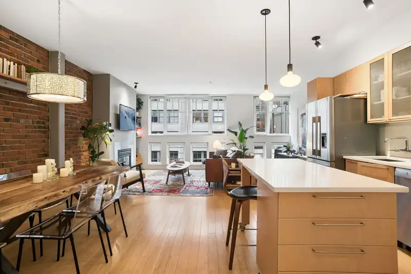 401 1072 HAMILTON STREET - photo 2 of 40