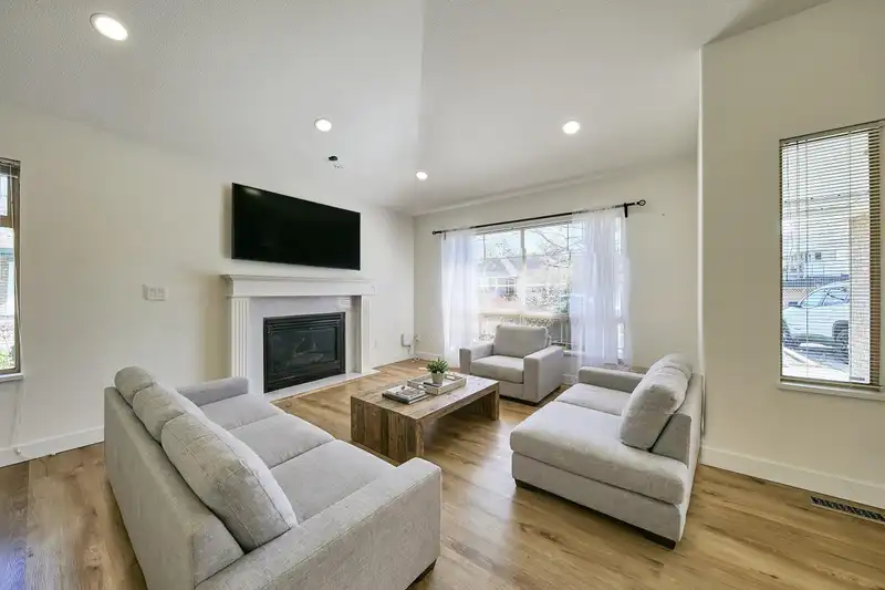 23015 124B AVENUE - photo 3 of 38