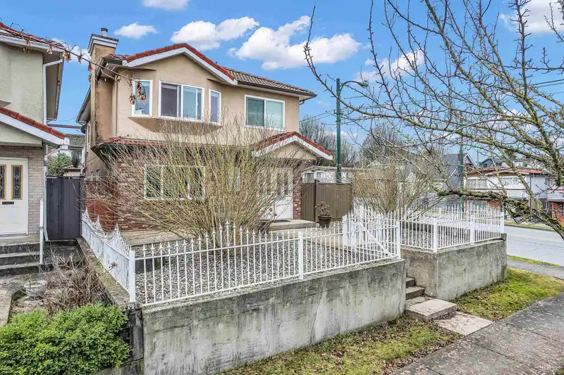 2808 HORLEY STREET - photo 2 of 40