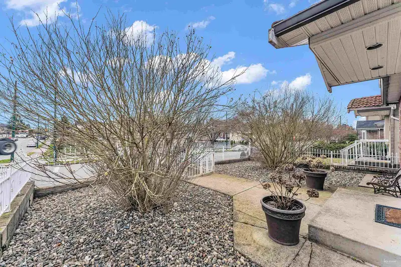 2808 HORLEY STREET - photo 4 of 40