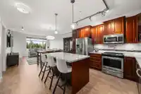 327 8157 207 STREET - thumbnail 5
