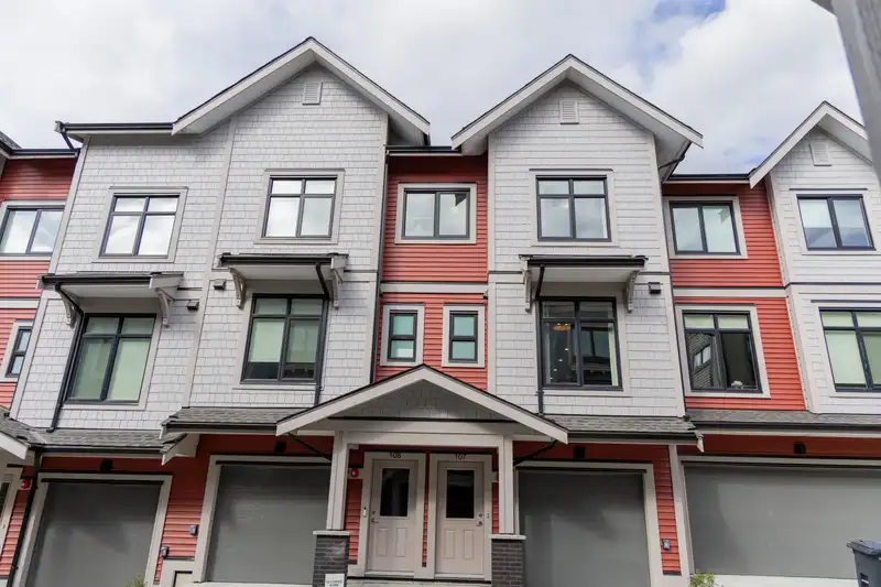 187 6951 204 STREET - photo 1 of 13