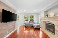 1252 E 11TH AVENUE - thumbnail 4
