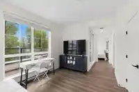 515 8379 201 STREET - thumbnail 7