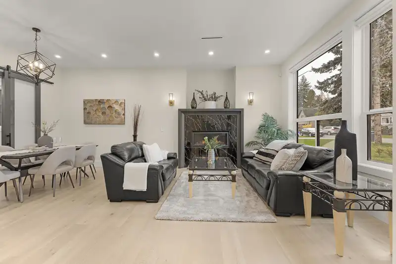 841 RONDEAU STREET - photo 3 of 40