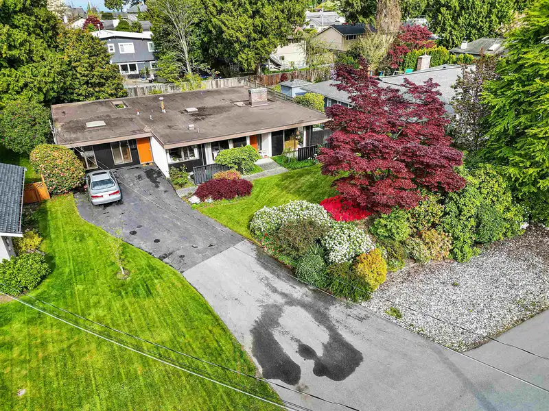 1042 KUMA CRESCENT - photo 1 of 35