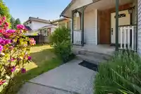 4483 208 STREET - thumbnail 3