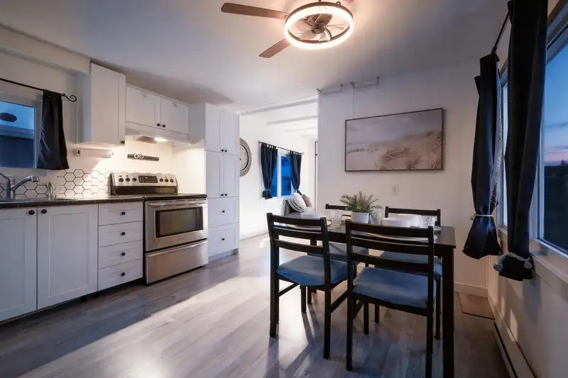 25 26892 FRASER HIGHWAY - photo 2 of 18
