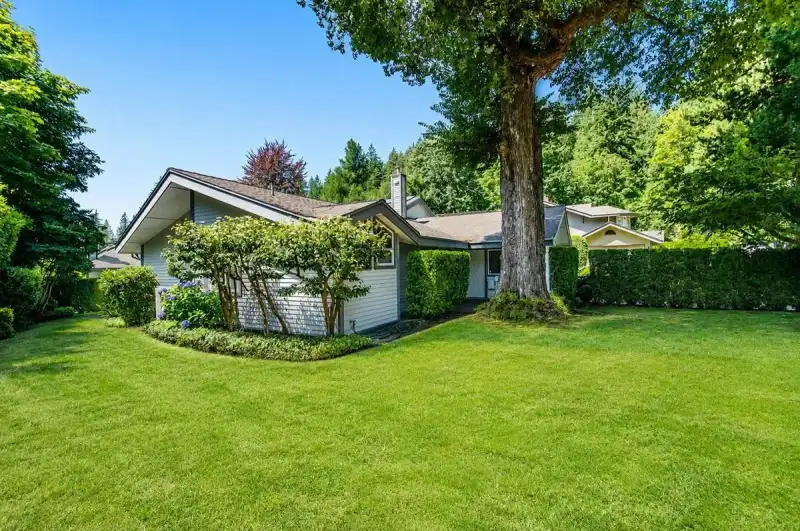 6980 ODLUM COURT - photo 1 of 38