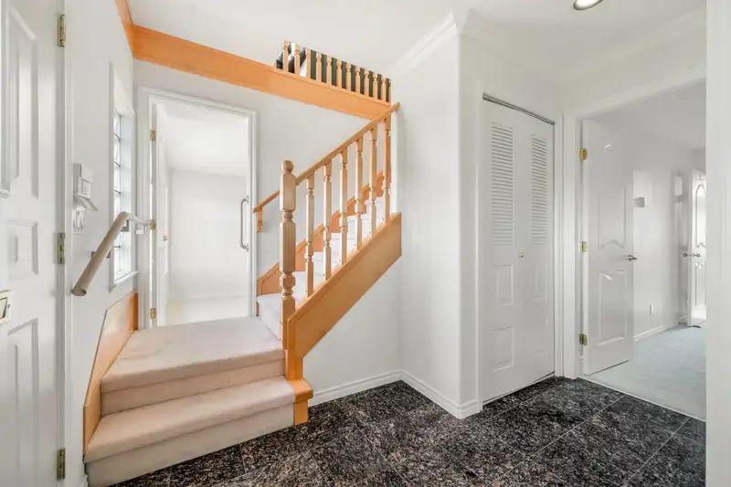 5760 KERR STREET - photo 3 of 26