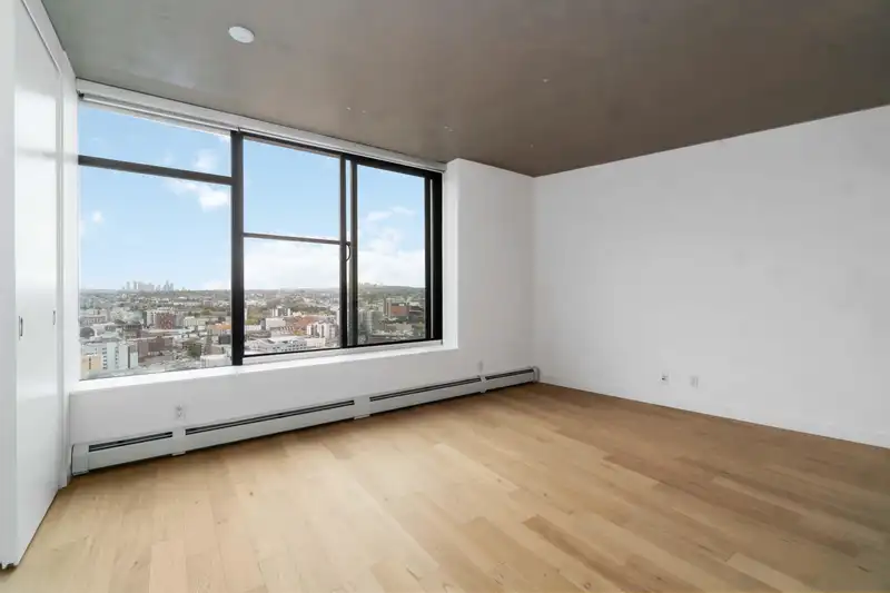 2803 108 W CORDOVA STREET - photo 2 of 30