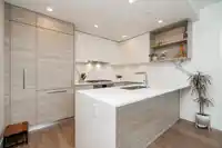 1806 595 AUSTIN AVENUE - thumbnail 2