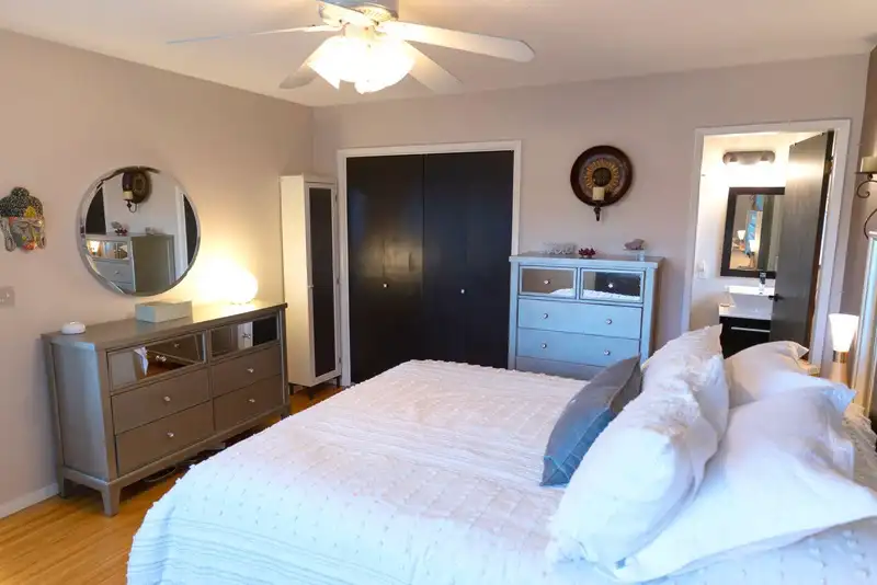 21776 MOUNTAINVIEW CRESCENT - photo 4 of 40