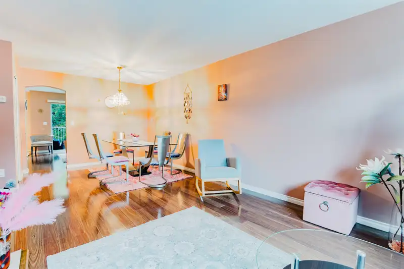 9 7140 132 STREET - photo 4 of 22