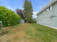 4865 11A AVENUE - thumbnail 23