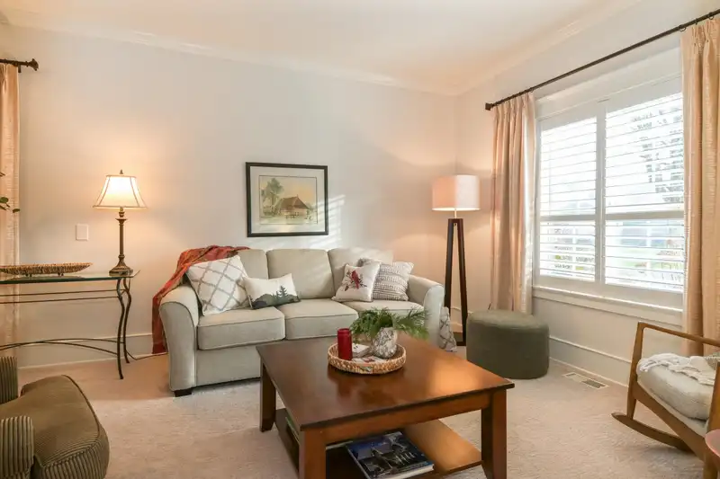 21107 43A AVENUE - photo 2 of 39