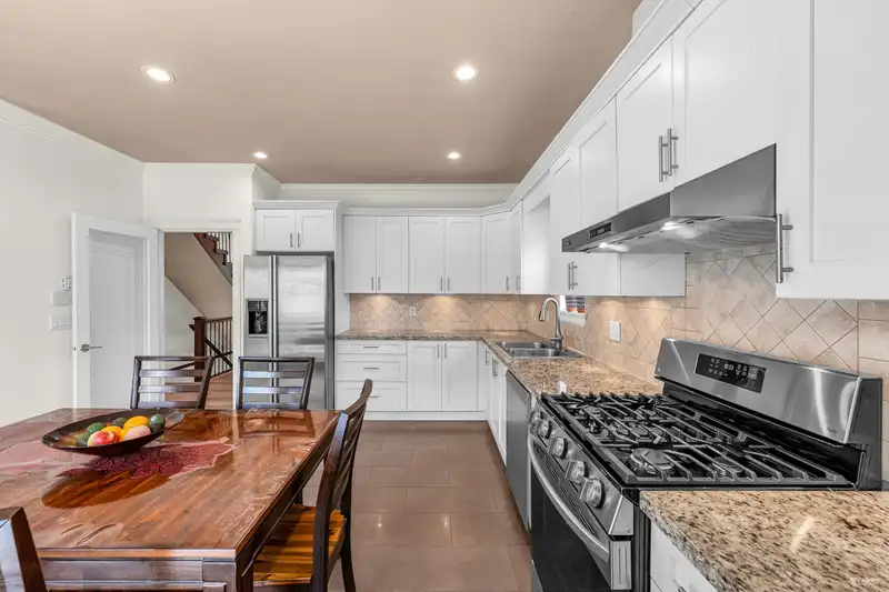 1 4766 55B STREET - photo 1 of 30