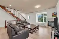 1 4766 55B STREET - thumbnail 8