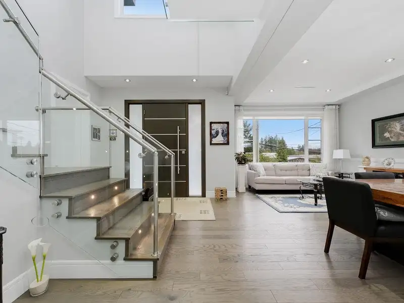 4507 PERCIVAL AVENUE - photo 2 of 40