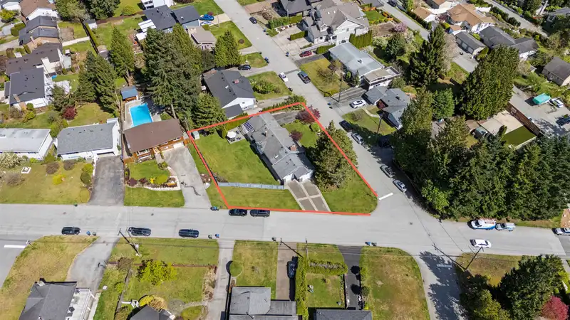 1005 WESTMOUNT DRIVE - photo 2 of 40