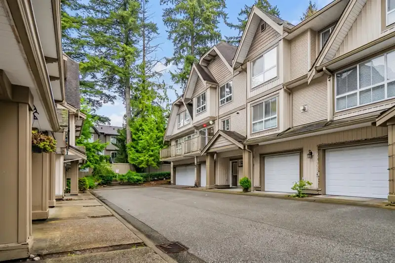 41 12738 66 AVENUE - photo 1 of 40
