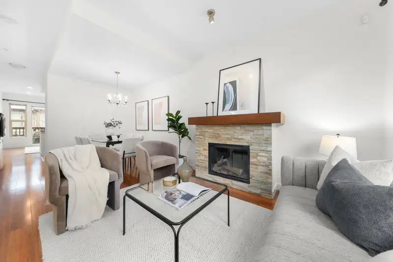 4 307 E 15TH STREET - photo 4 of 26