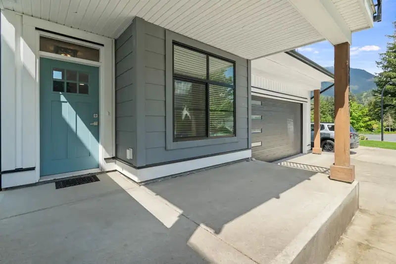 20157 BEACON ROAD - photo 3 of 40
