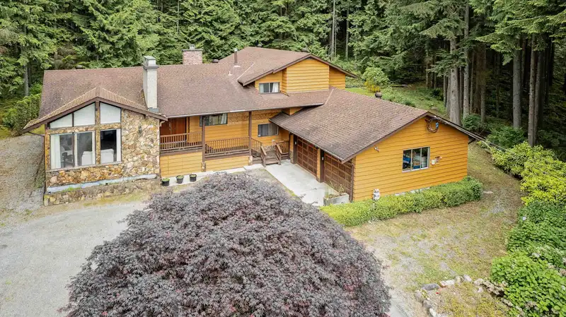27573 SAYERS CRESCENT - photo 1 of 40