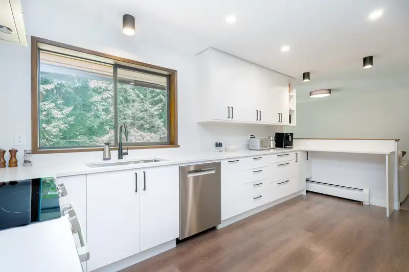 27573 SAYERS CRESCENT - photo 3 of 40