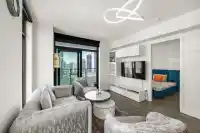 2404 6608 SUSSEX AVENUE - thumbnail 2