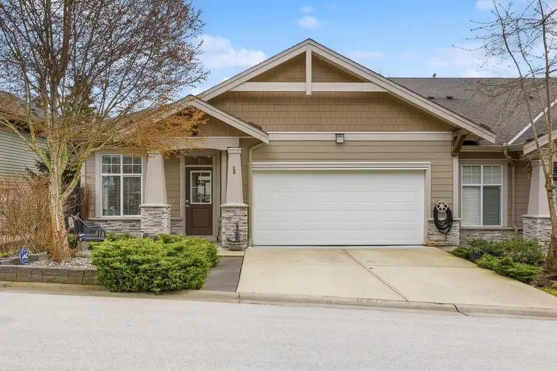 20 7138 210 STREET - photo 1 of 39