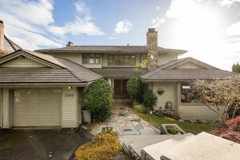 2346 WESTHILL DRIVE - photo 2 of 38