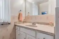 2560 ADANAC STREET - thumbnail 13