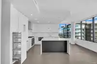 2304 1588 JOHNSTON ROAD - thumbnail 15