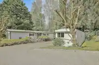 77 8220 KING GEORGE BOULEVARD - thumbnail 27