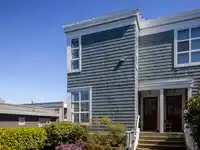 210 655 W 7TH AVENUE - thumbnail 1