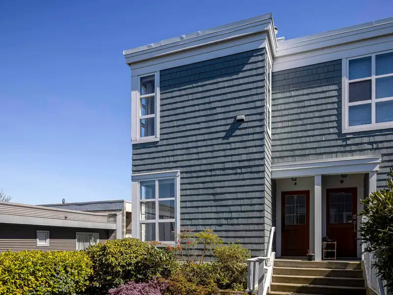 210 655 W 7TH AVENUE - photo 1 of 40