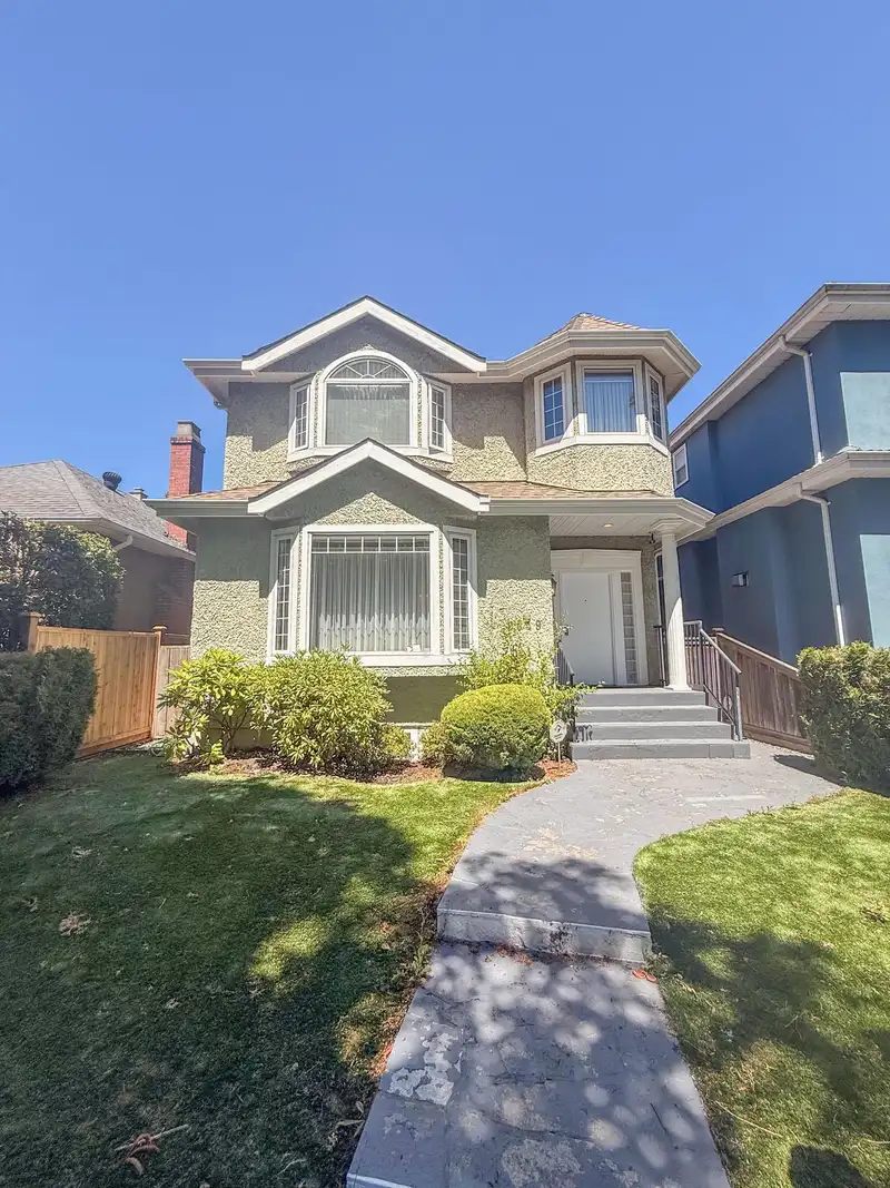 2849 W 35TH AVENUE - photo 1 of 36