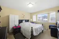 557 E 44TH AVENUE - thumbnail 16