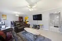 557 E 44TH AVENUE - thumbnail 6