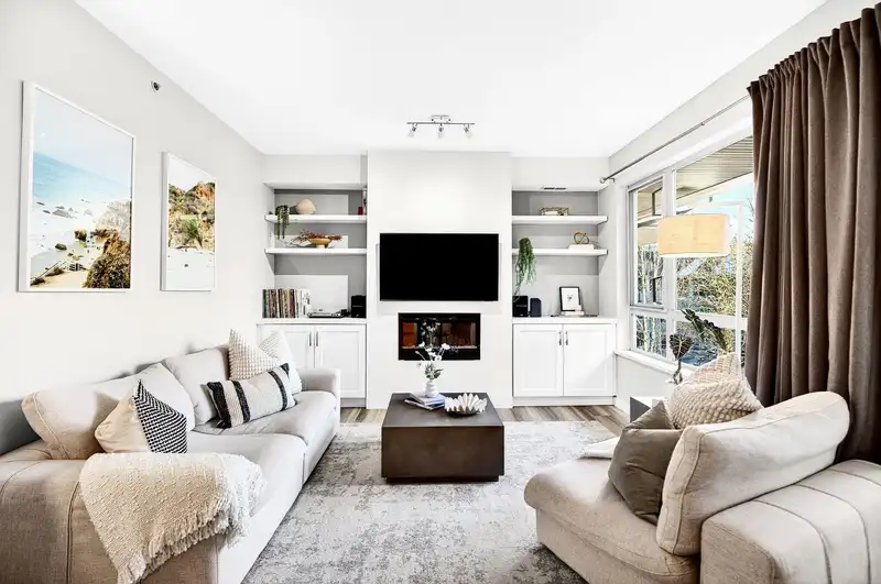 429 801 KLAHANIE DRIVE - photo 1 of 33